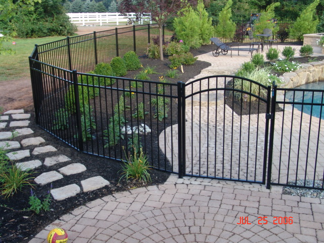 Aluminum Pool Fencing.